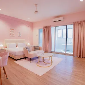 Pink Hostel George Town